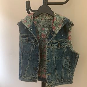 Vintage jeans vest!